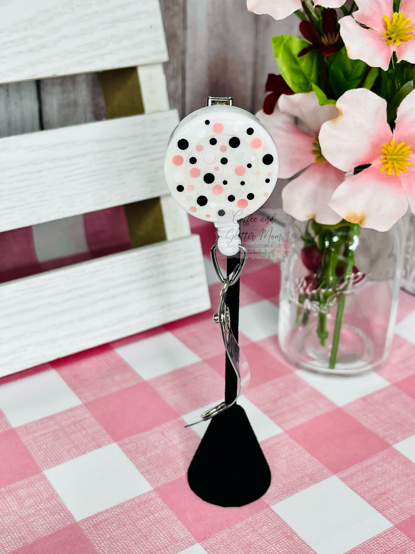 Pearl Cutie Pie Dots Badge Reel