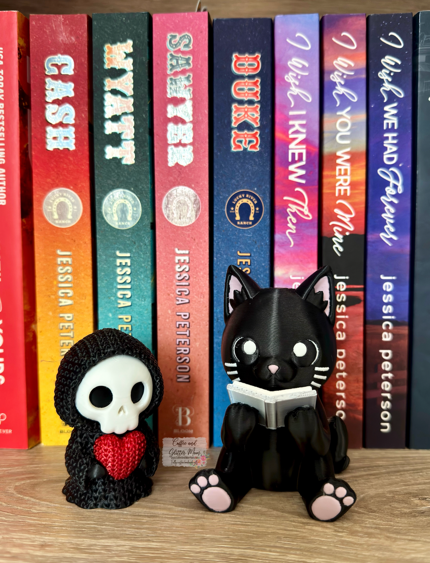 Knit Grim In Love Bookshelf Decor