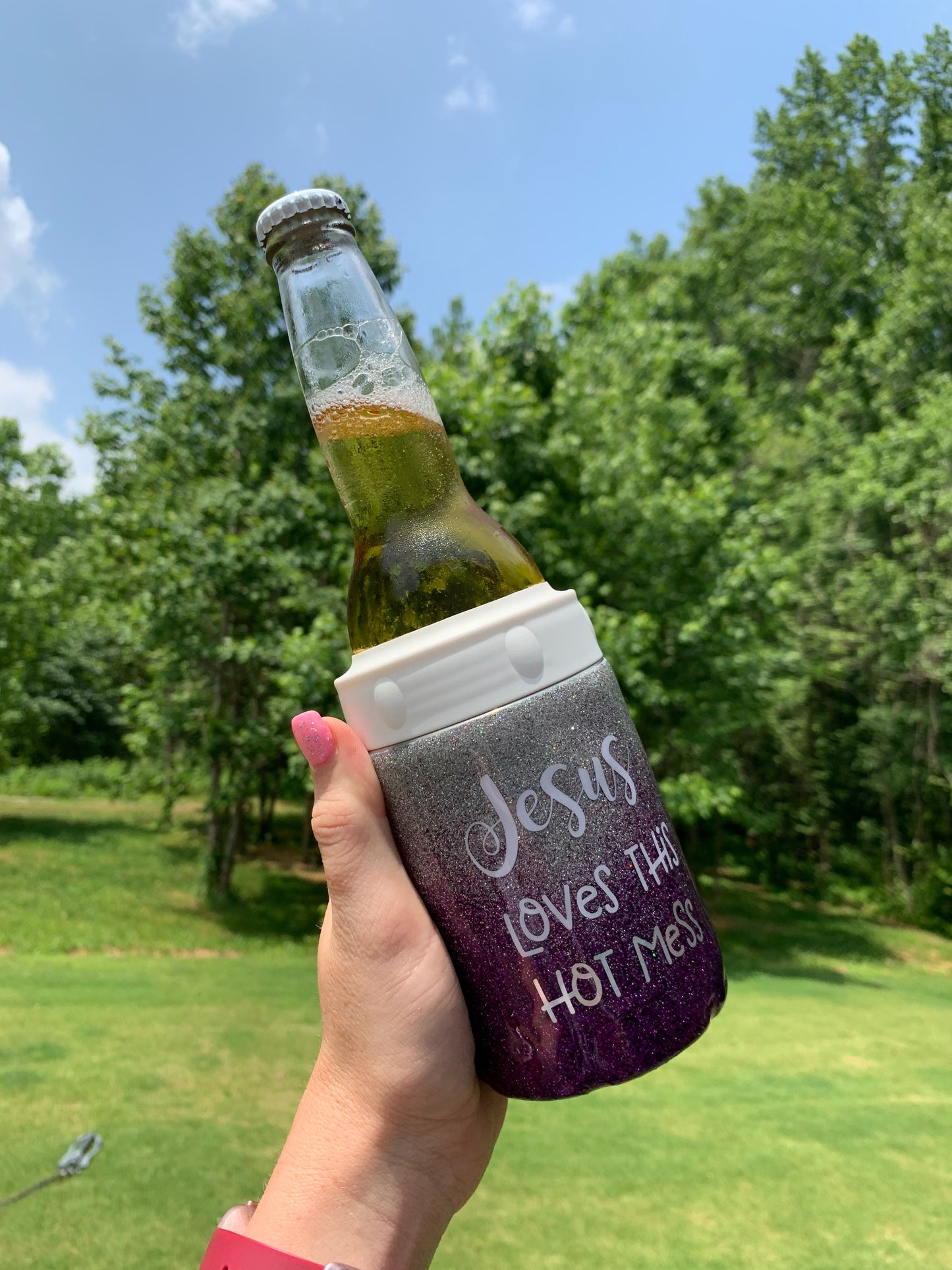 Jesus Loves This Hot Mess Can Cooler