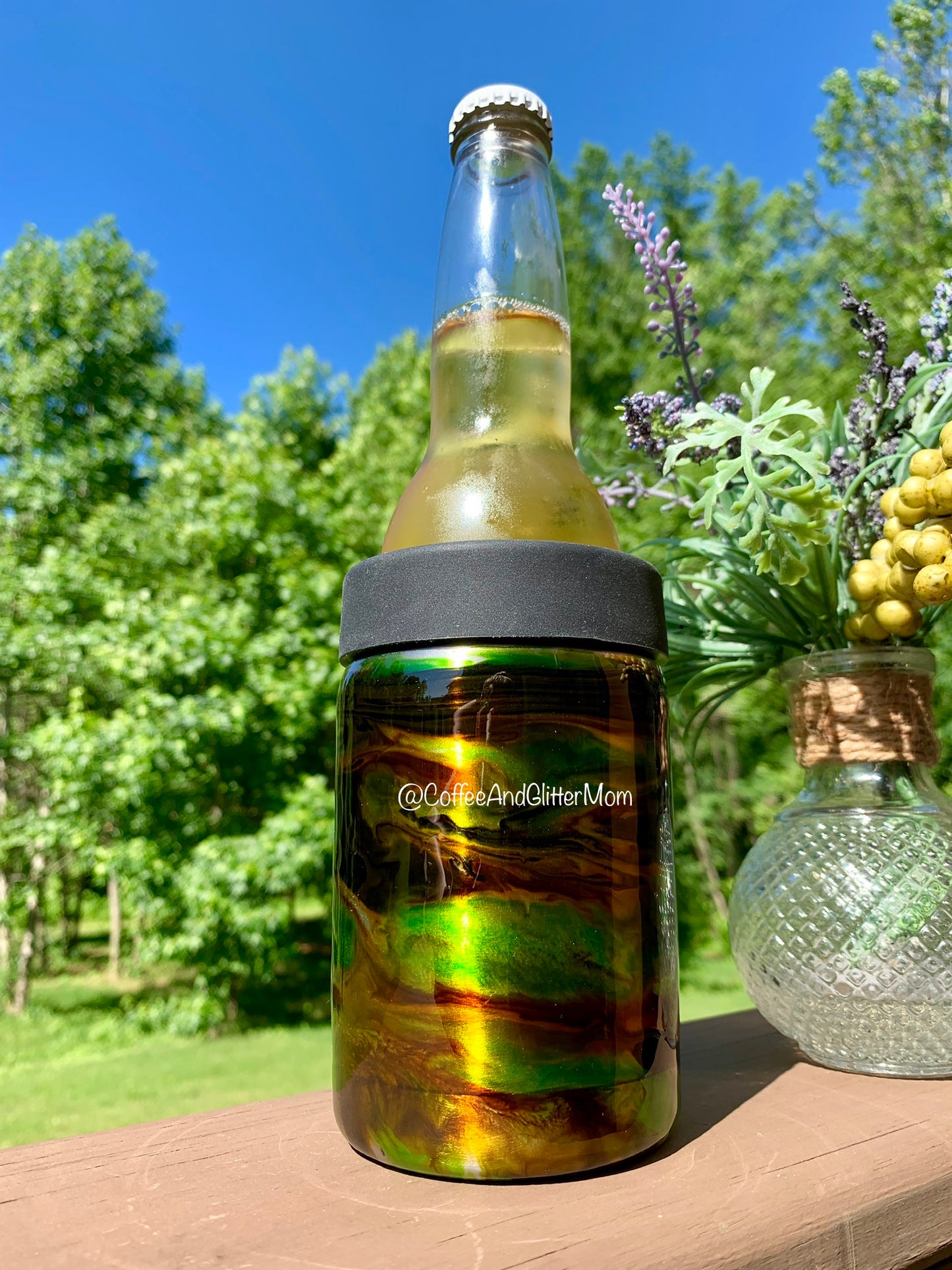 Camo Can Cooler with Rubber with Screw-Top