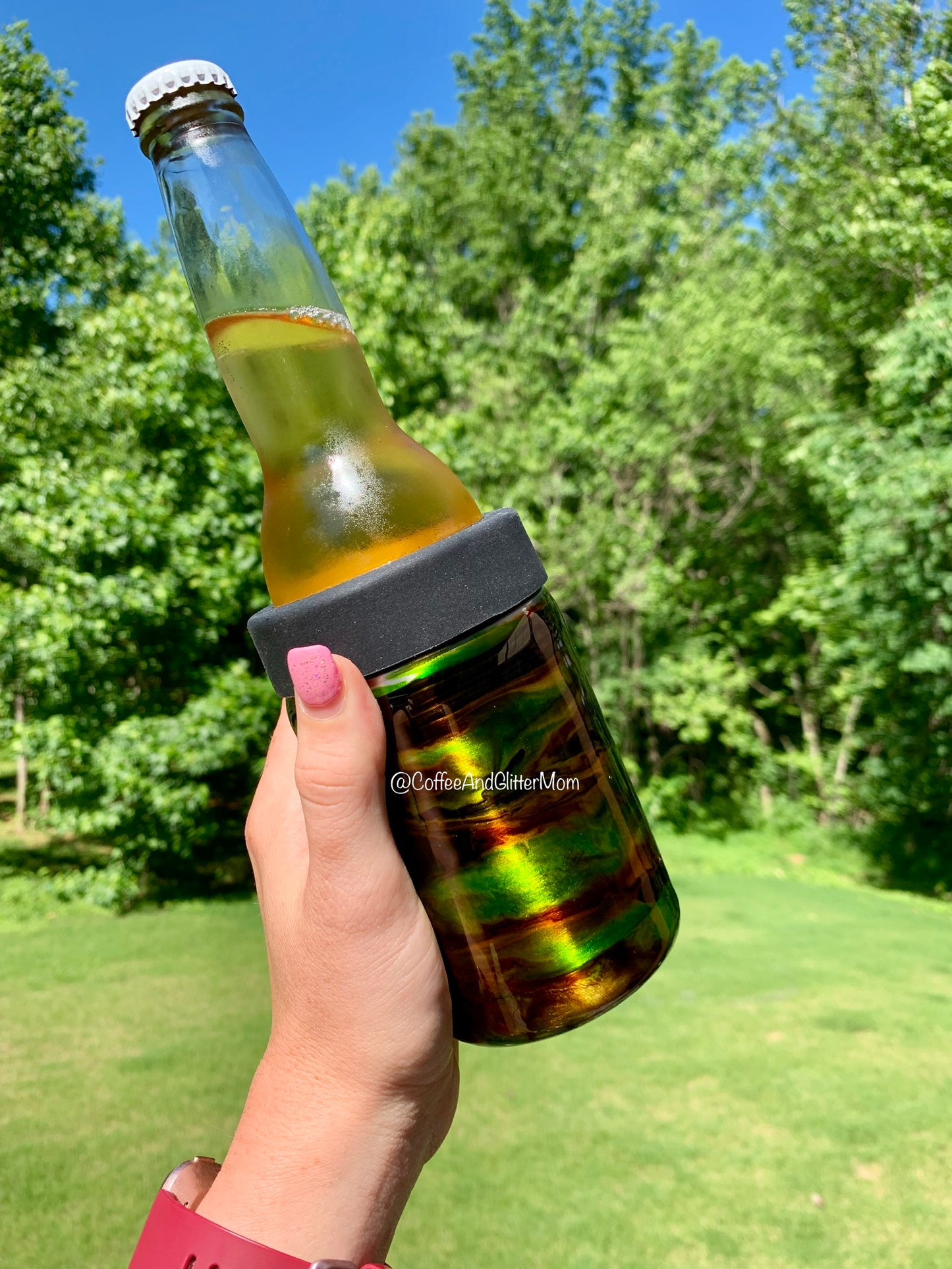 Camo Can Cooler with Rubber with Screw-Top
