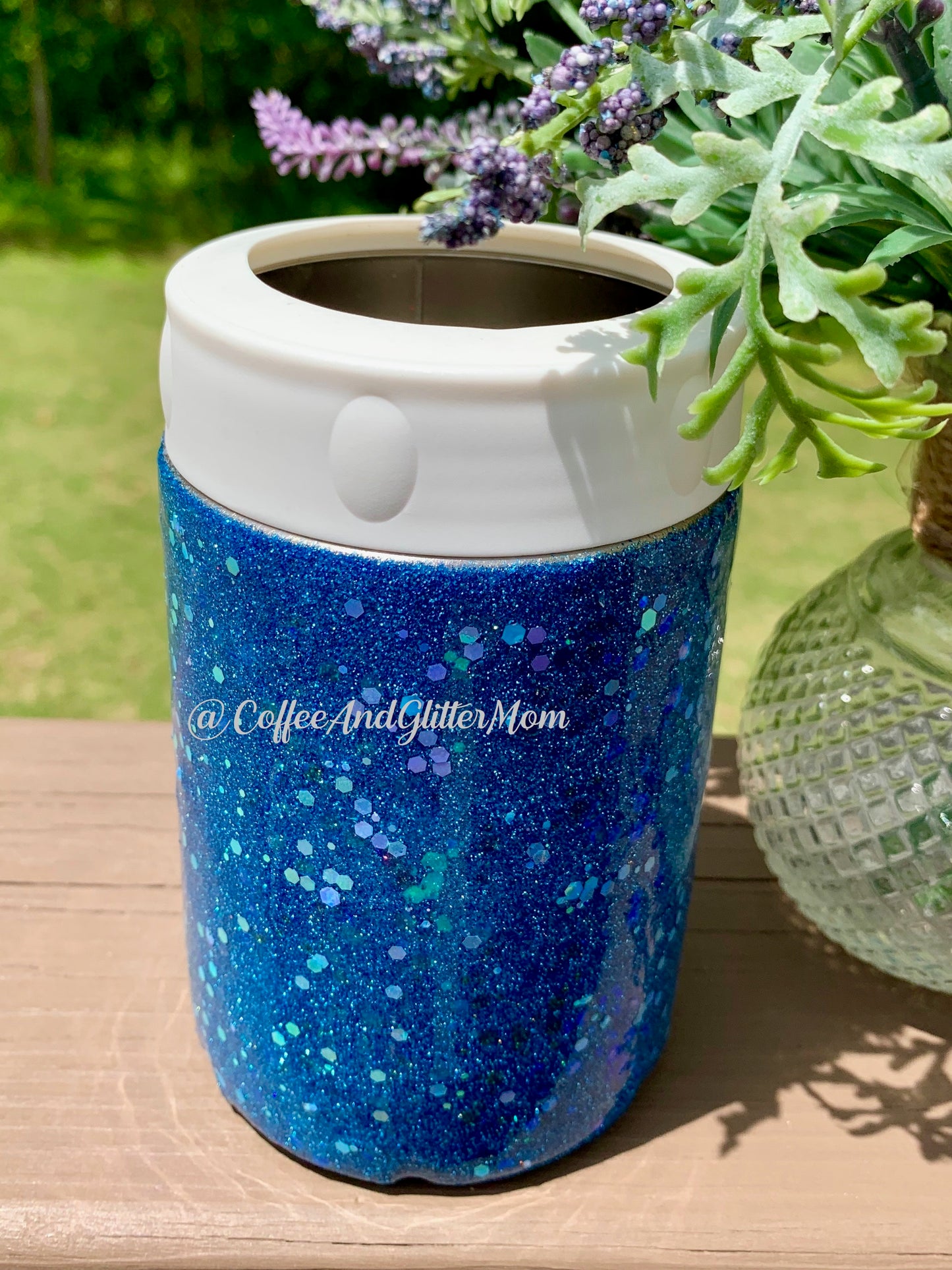 Blue Can Cooler with Rubber with Screw-Top