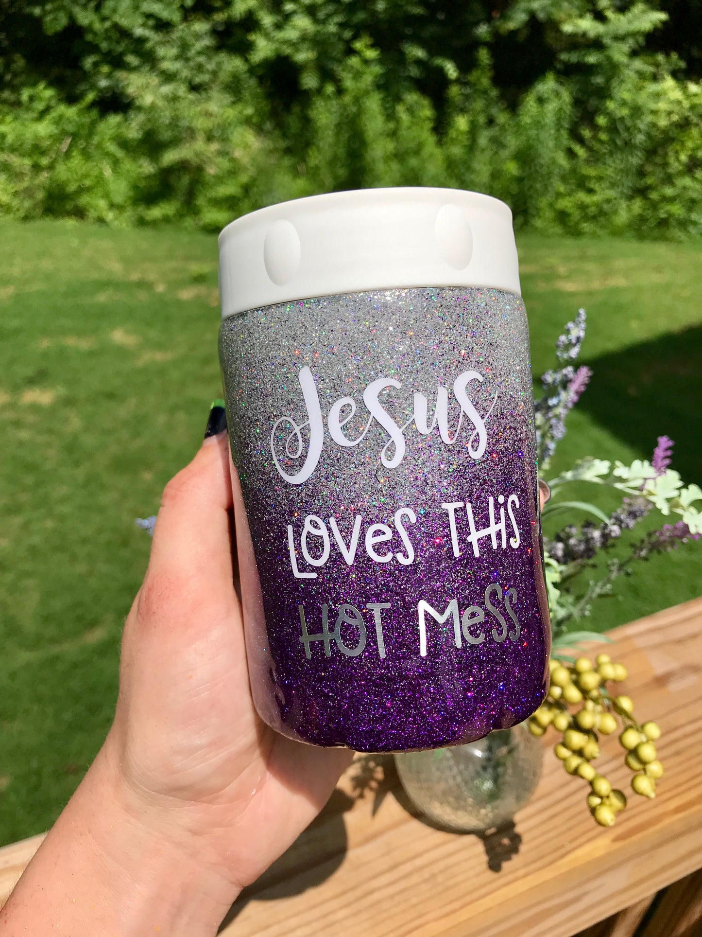 Jesus Loves This Hot Mess Can Cooler