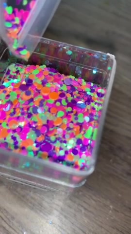 Groovy Dots