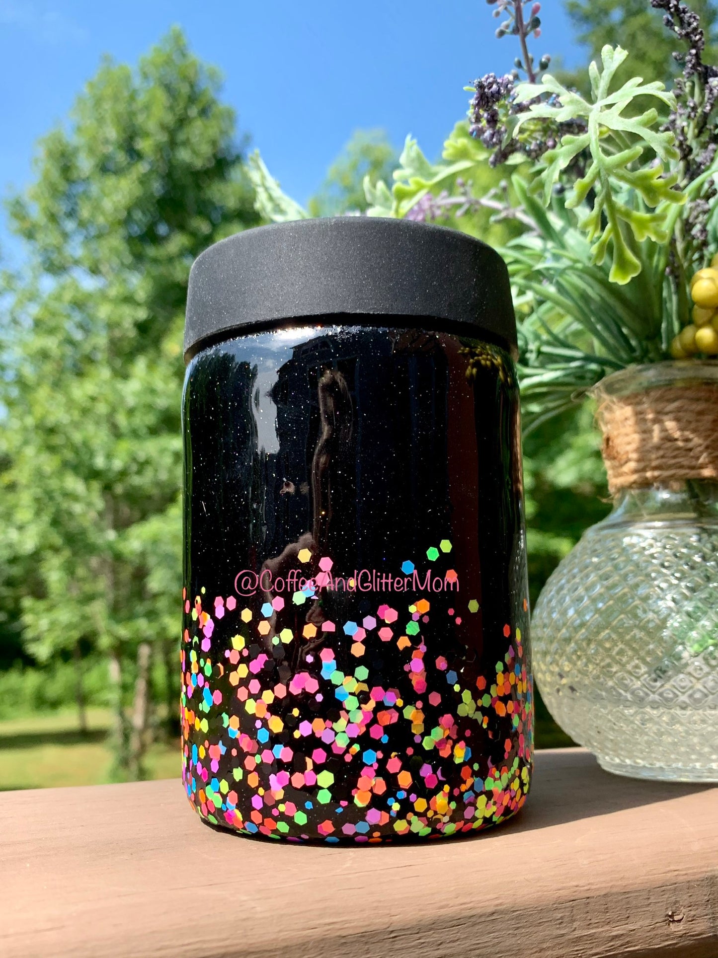 Blacklight Can Cooler with Rubber with Screw-Top