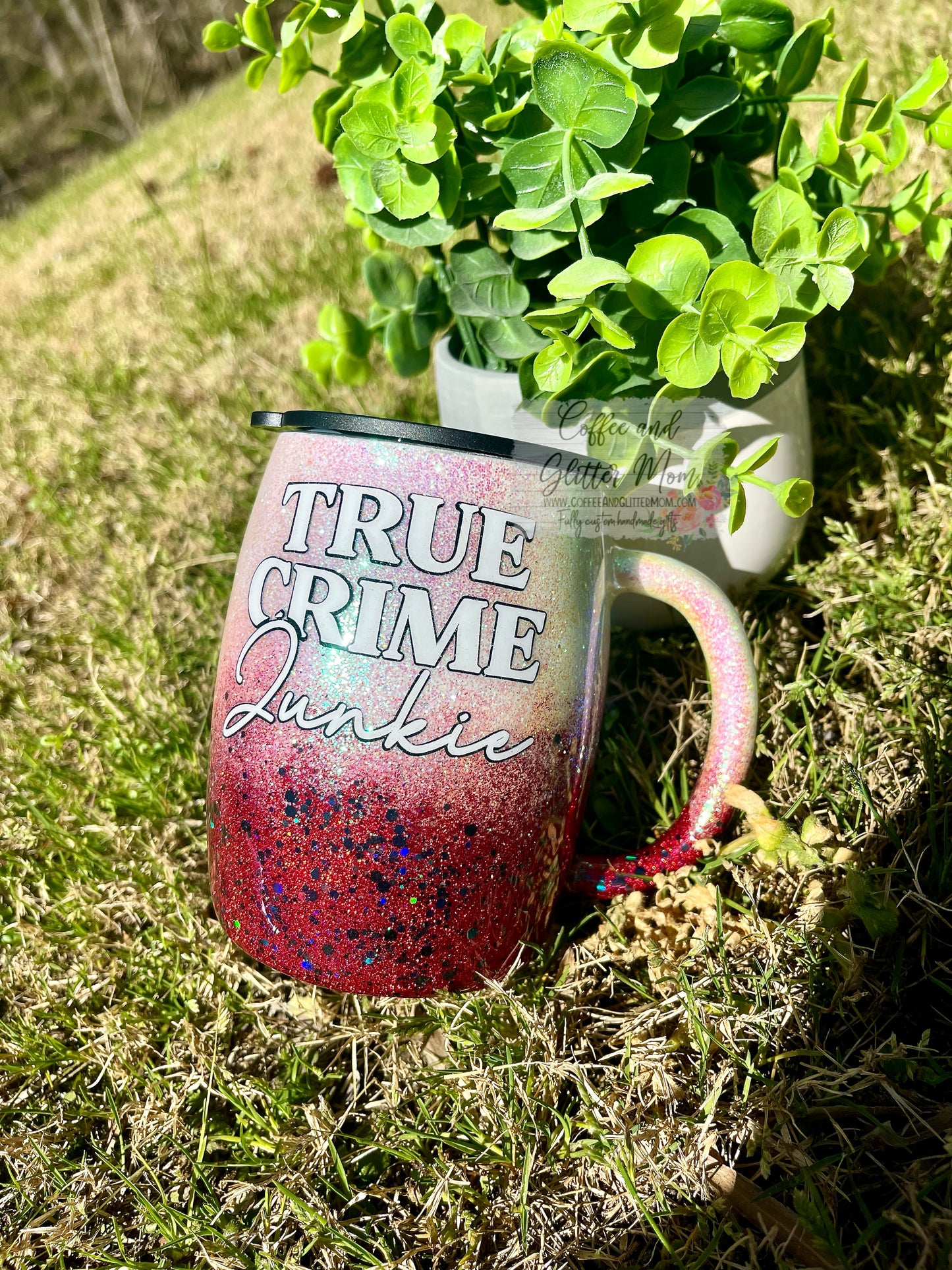 True Crime Junkie/Murder Cloths 14oz Coffee Tumbler with Lid and Straw