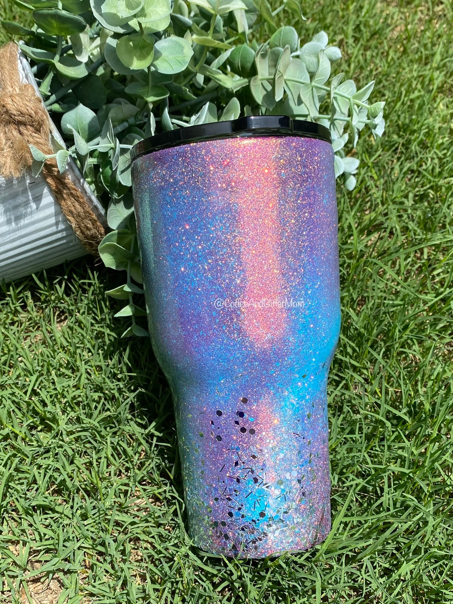 Purple and Blue Ice Swan 20oz Rtic