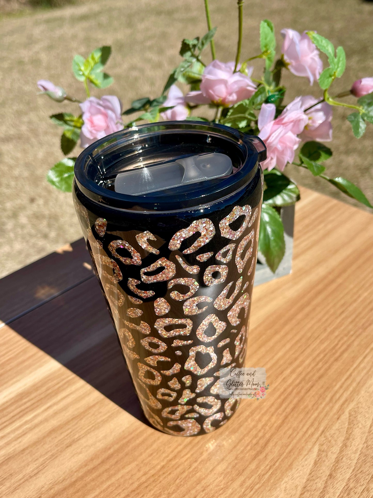 Black and Gold Peek-A-Boo Animal Print 16oz Slim Pint