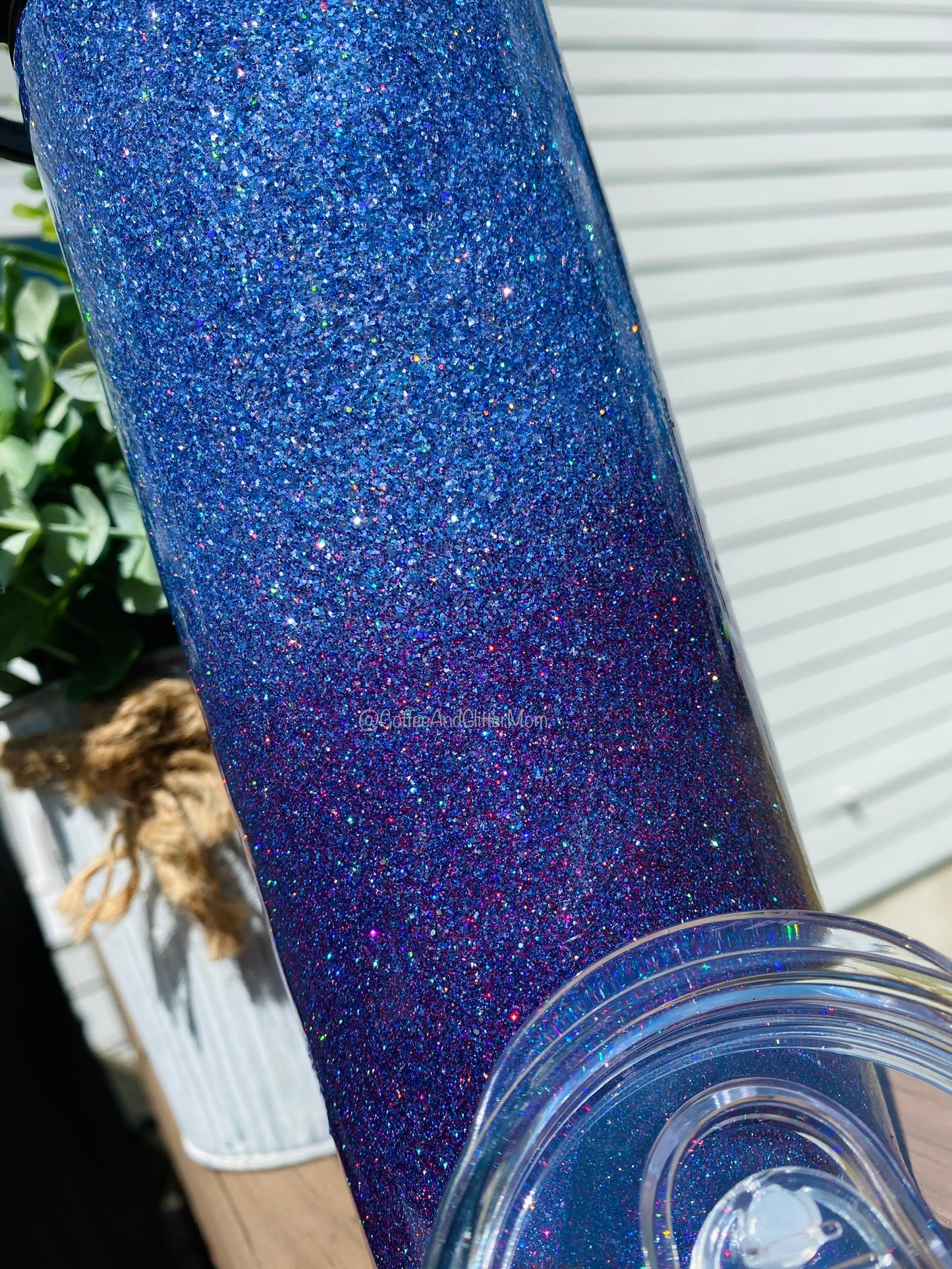 Lavender Smoke to Holographic Purple 25oz Skinny